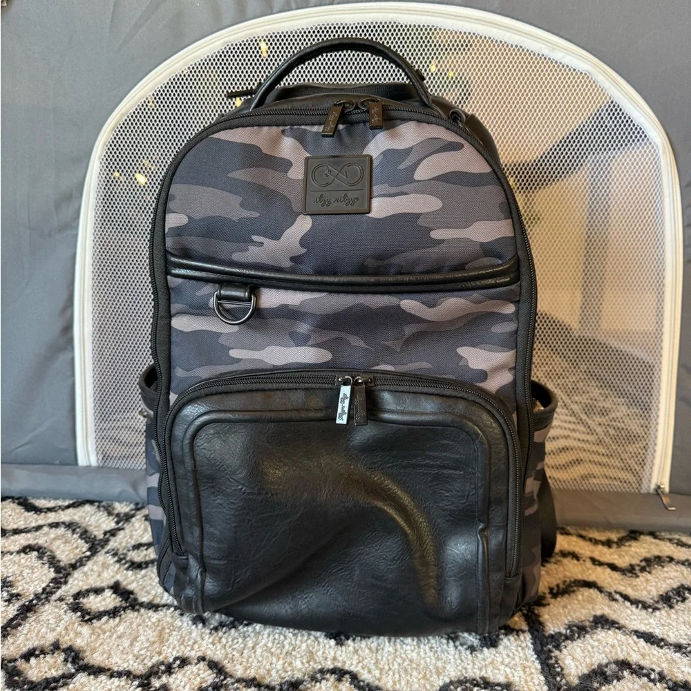 Itzy Ritzy Camo Baby Backpack in Gray and Black